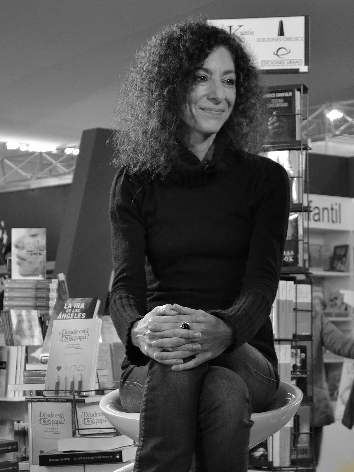 1213px-Leila_guerriero_(9474873682)