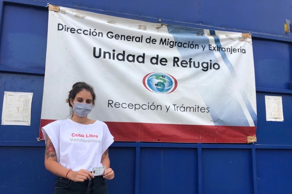 La periodista cubana Karla Pérez González solicita refugio en Costa Rica después de que Cuba le impidiera entrar al país. Foto: Twitter.